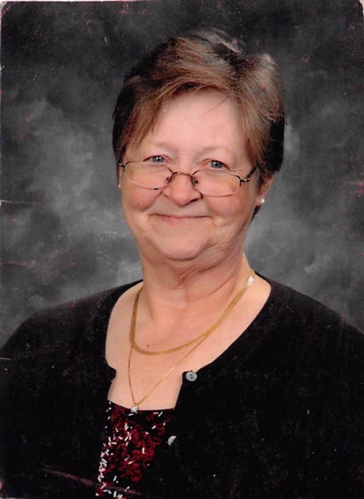 Ruth "Mickey" E. (Murphy)  Young Profile Photo