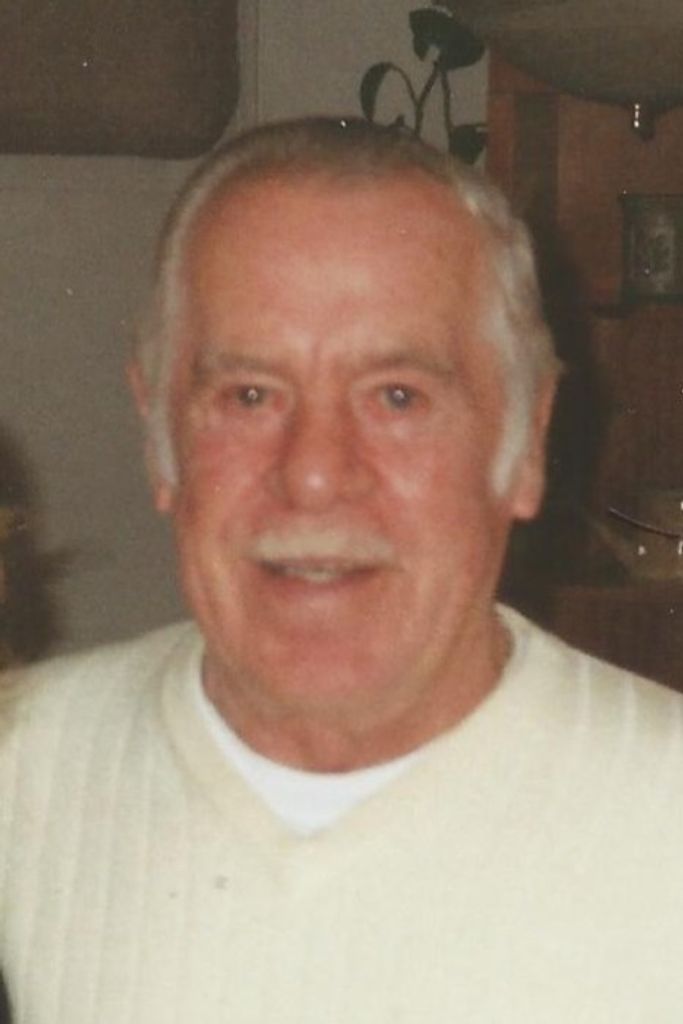 Mr Robert W. Huckins Profile Photo