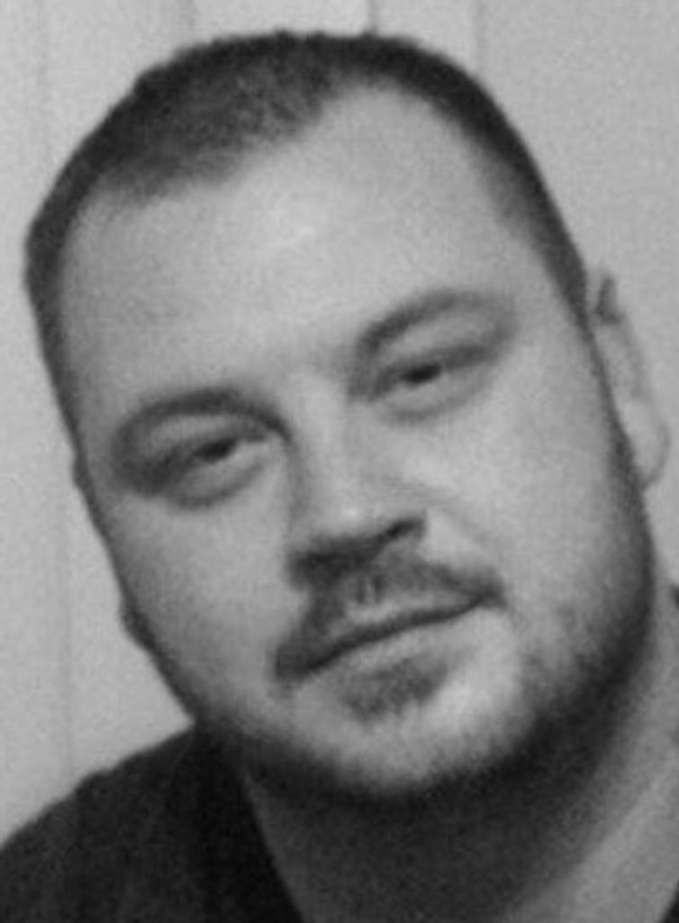 Ryan J Smith