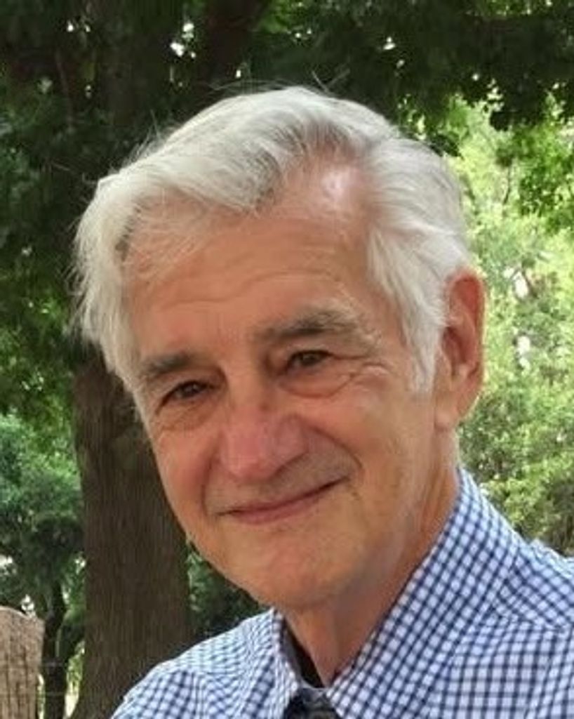 Michael Lee Estel Profile Photo