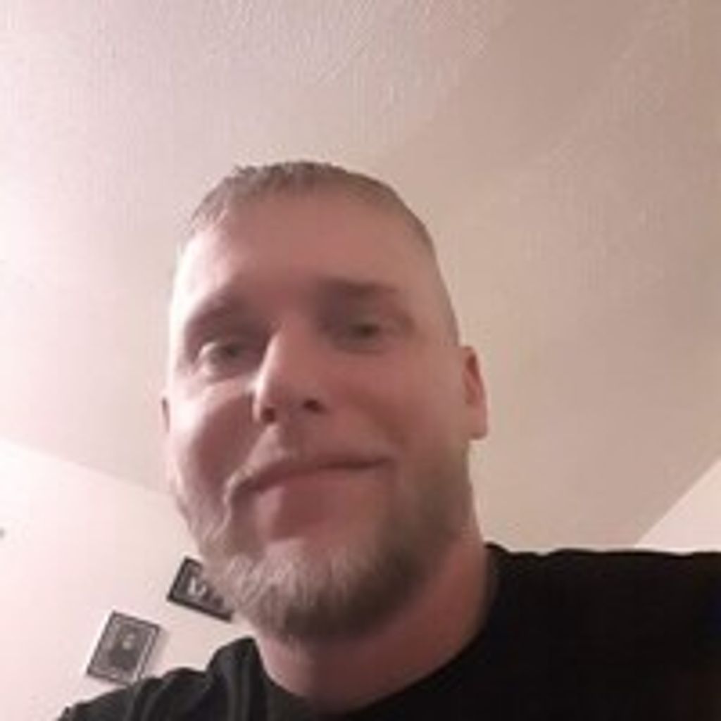 Justin Lee Beck Profile Photo