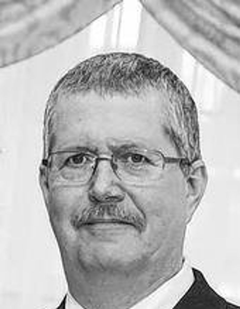Raymond "Reynold" Wall