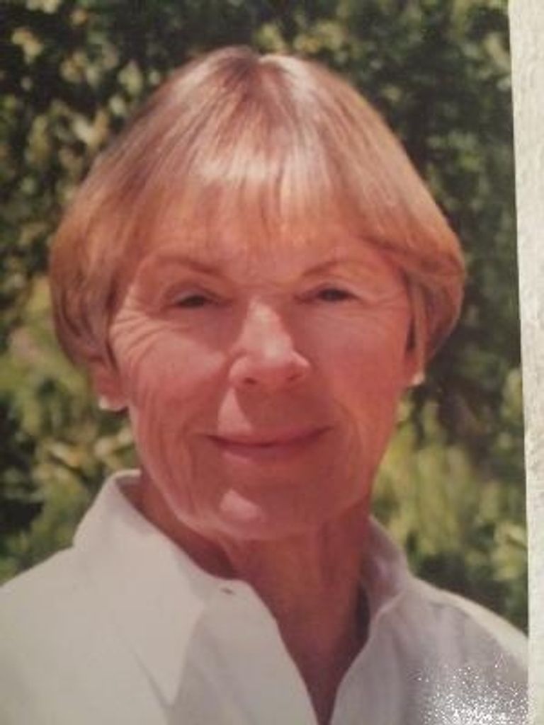 Joanne Stokes Profile Photo