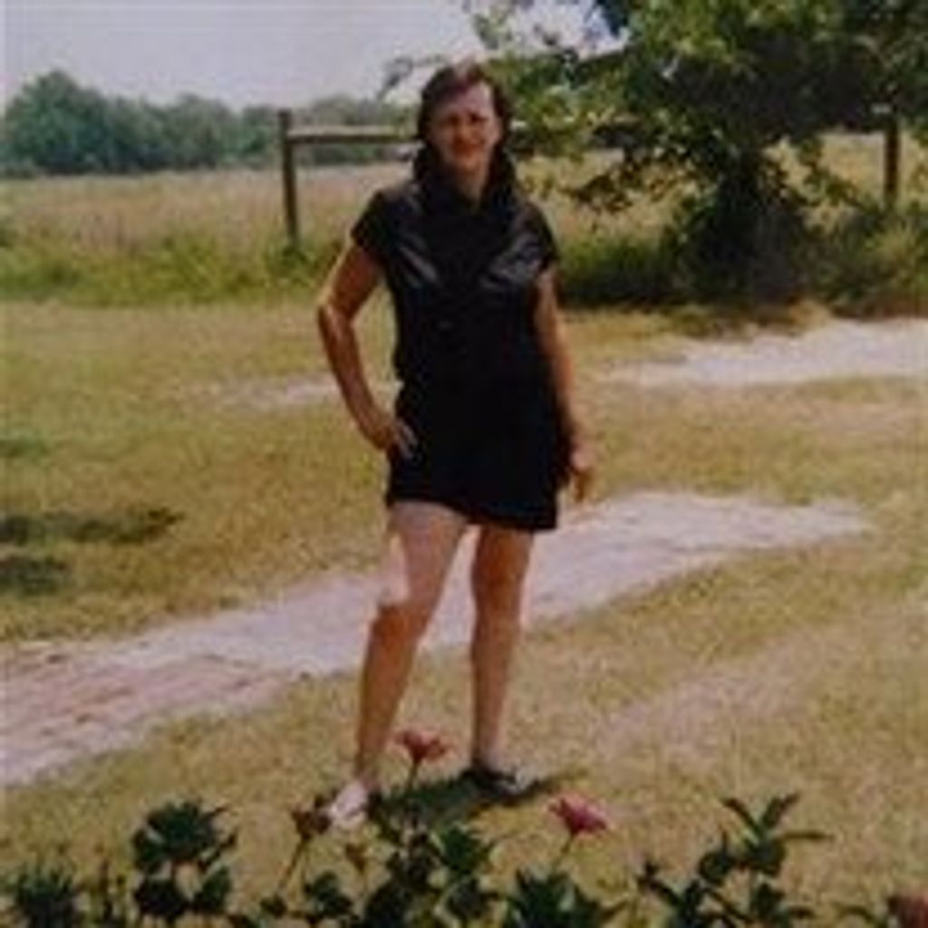 Janet  Lee Elmore