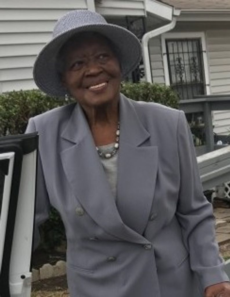 Clara Sanders Profile Photo