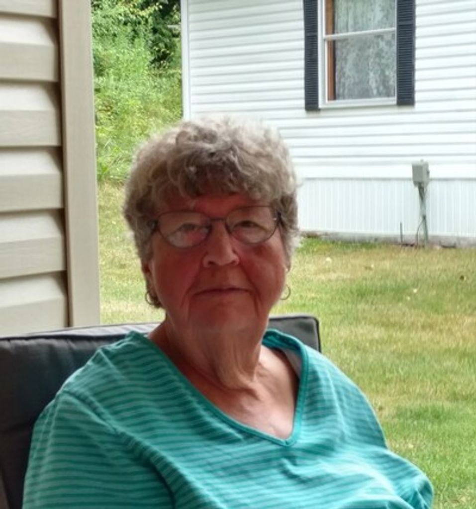 Della M Newland Profile Photo