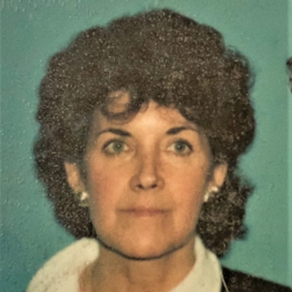 Linda Louise Smith Perla Profile Photo