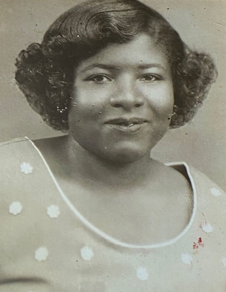Hattie F. Holloman Profile Photo