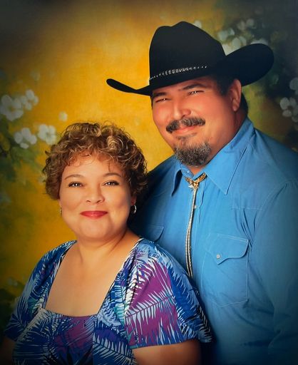 Saul Jimenez photo gallery thumbnail 38 of 58