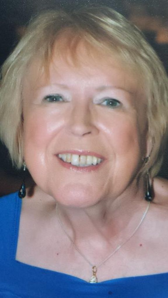 Karen Wolf Profile Photo