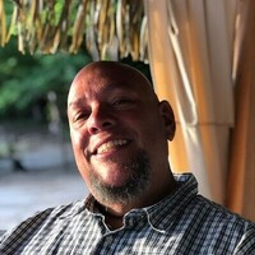 Robert Thomas Lopez