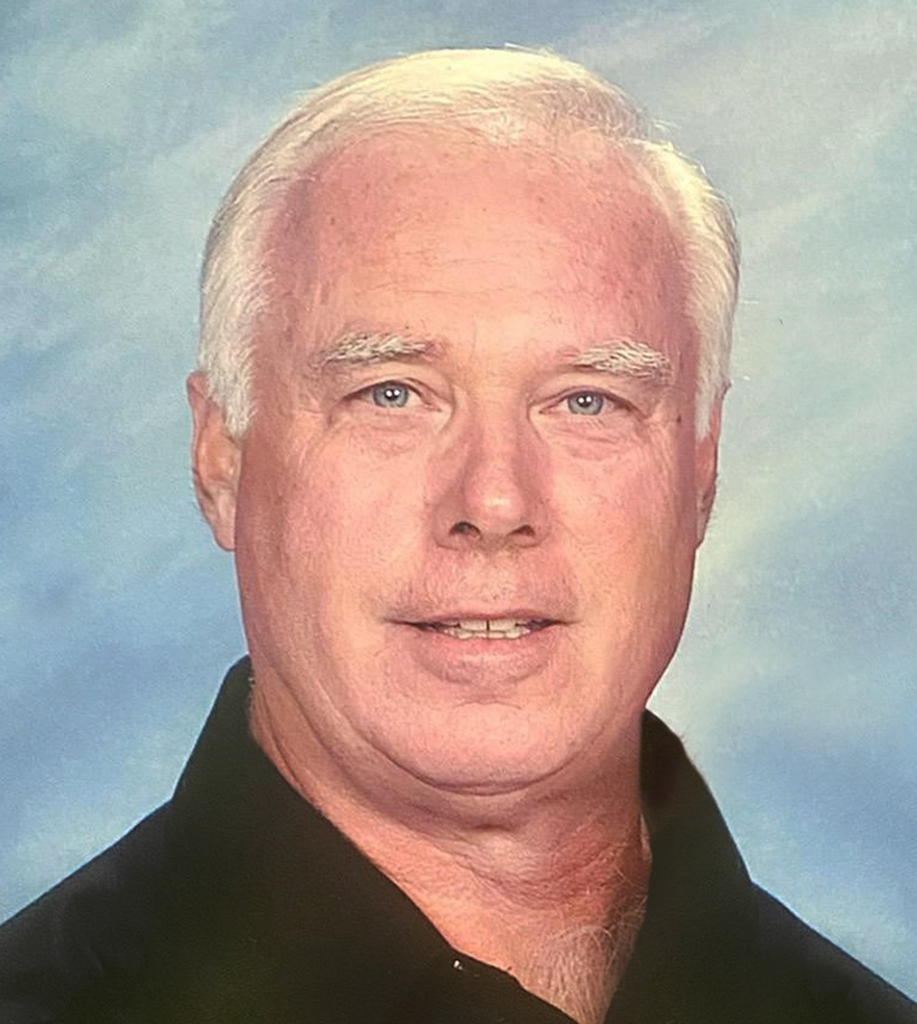 Daniel Thomas Dunlop Profile Photo