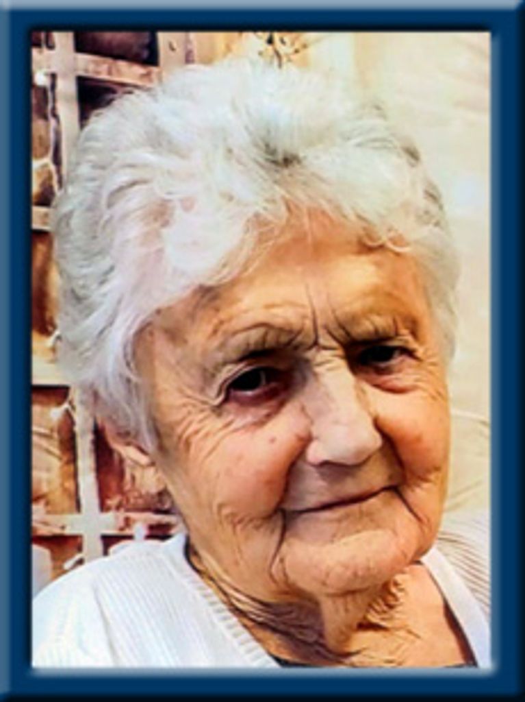 Claire Nadeen White
