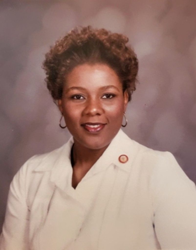 Roxeve James Profile Photo