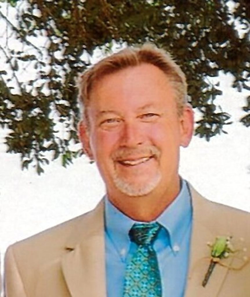 Phil Douglas Gibson Profile Photo