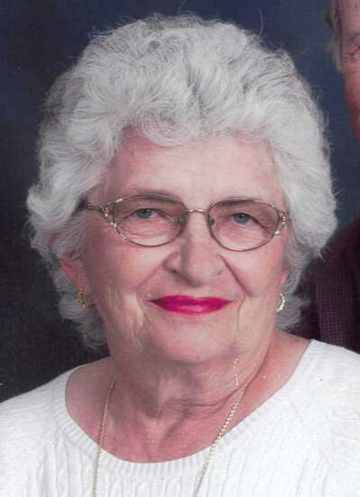 Vivian Snow Profile Photo
