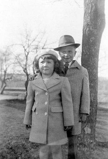 Phyllis Jordan photo gallery thumbnail 46 of 76