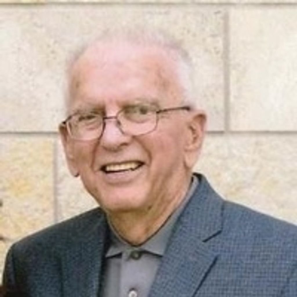 Merlin "Bud" Muecke Profile Photo