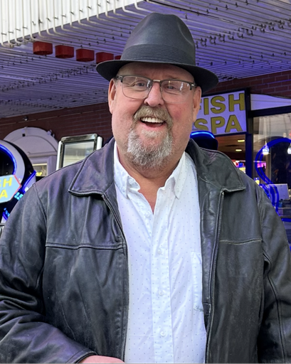 Lance Dahl's obituary image