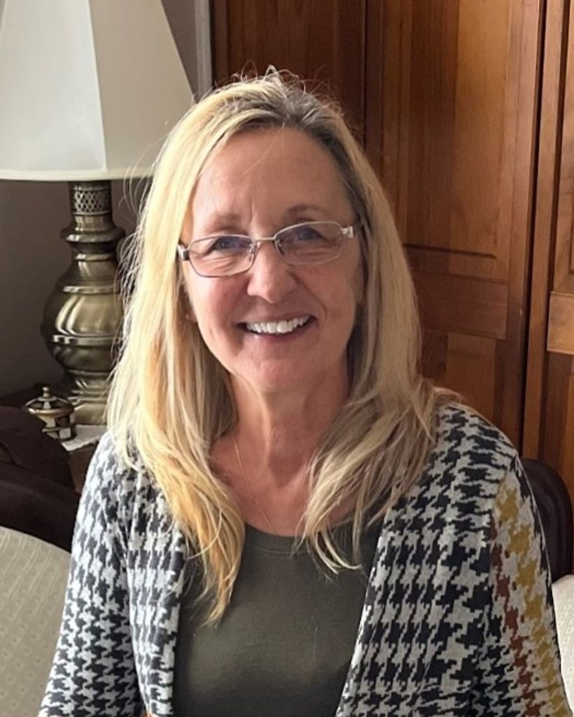 Julie Carpenter Profile Photo