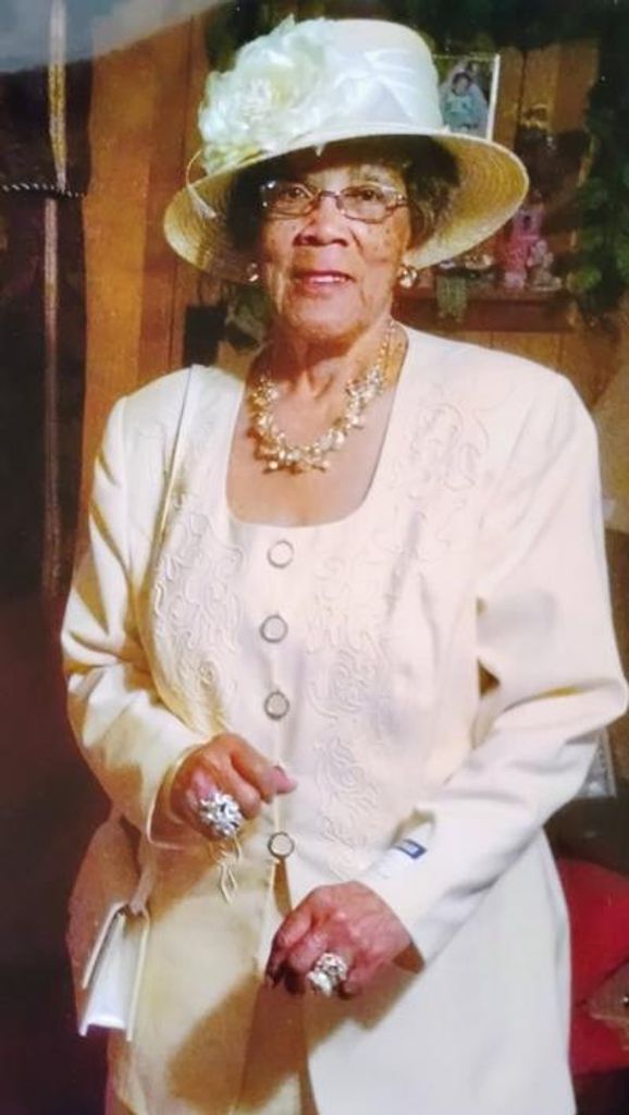 Sarah Lou Davis Profile Photo