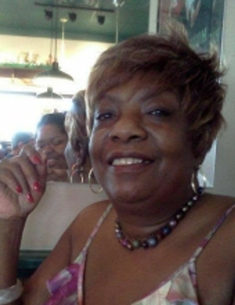 Beverly  Lynn Hall-Howard