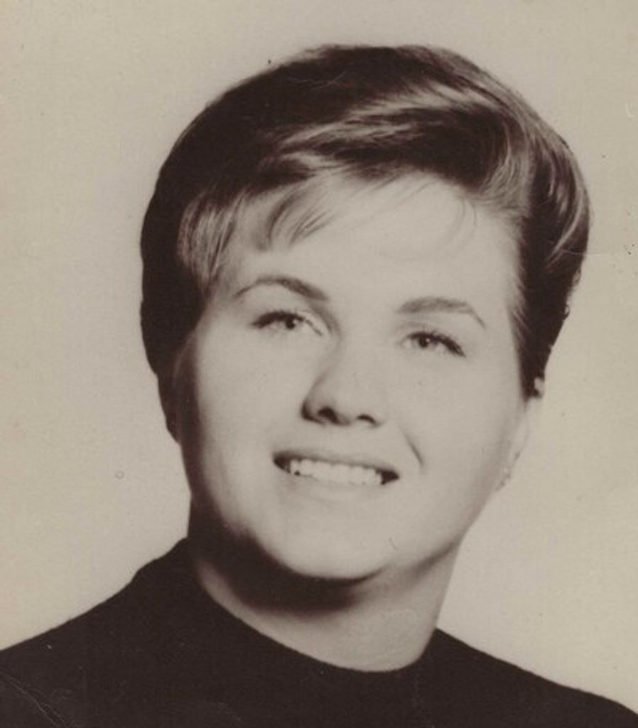 Paula Madelen Carpenter Profile Photo
