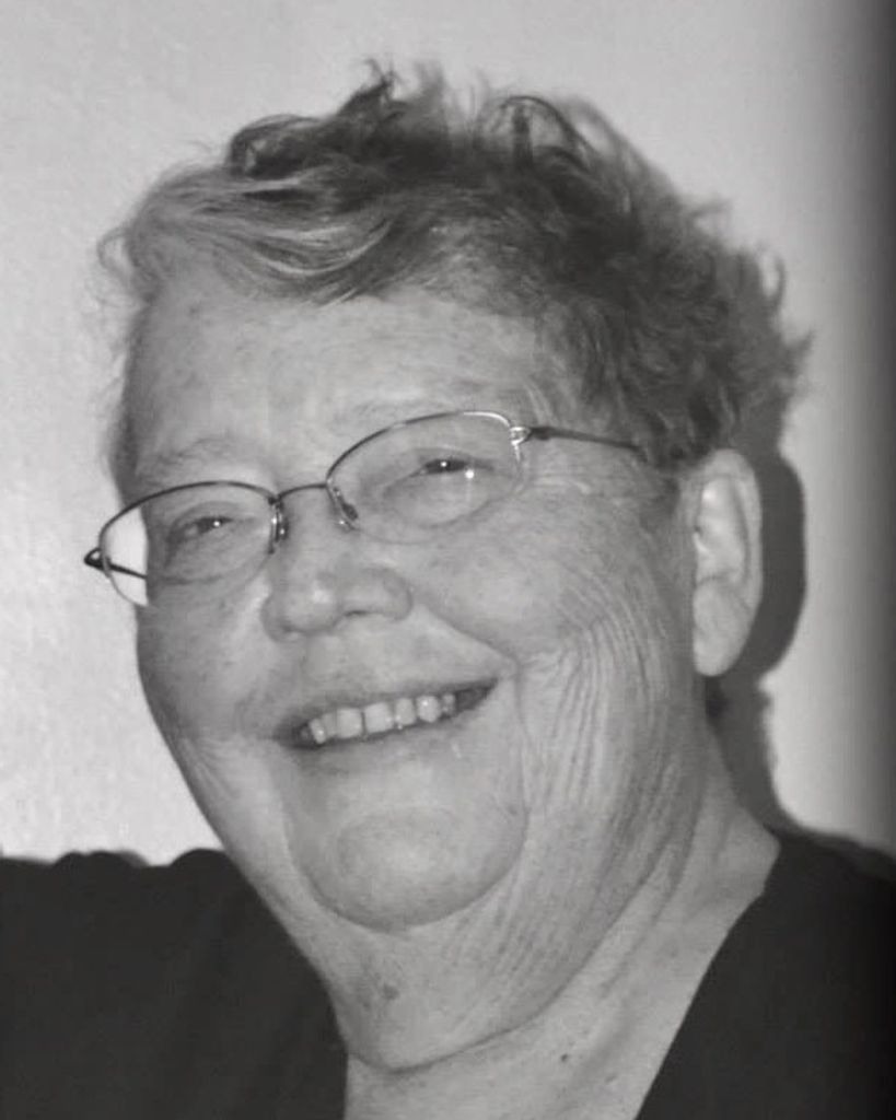 Carolyn Mills Profile Photo