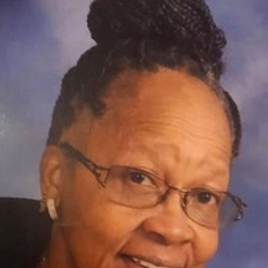 Mrs. Luella Woods Profile Photo