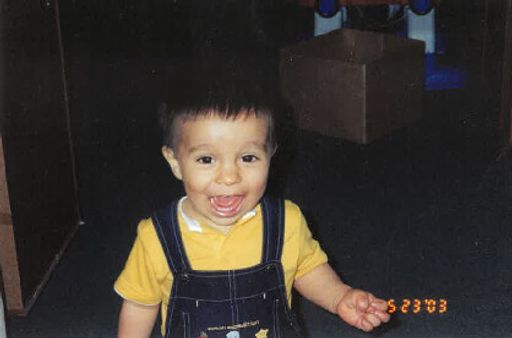 Josue Abraham Curiel photo gallery thumbnail 4 of 25