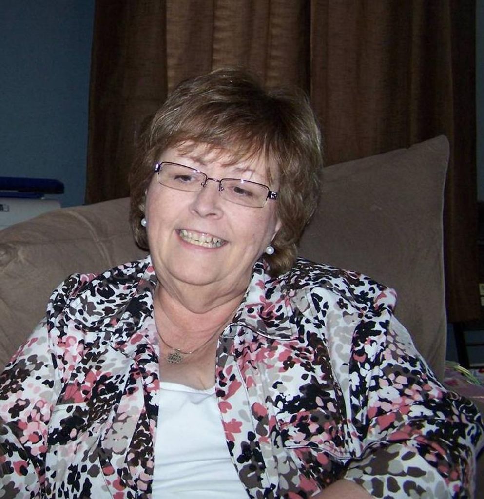 Dianne Louise Keller Profile Photo