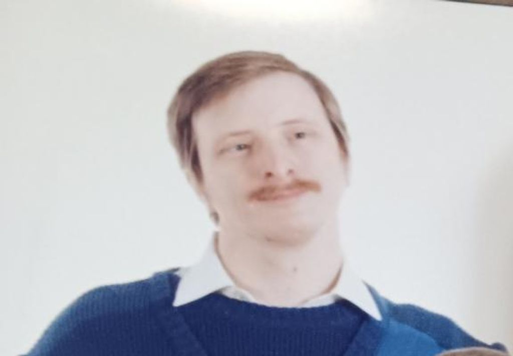 Carl James Loar Profile Photo