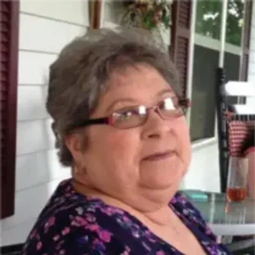 Lora Phillips Profile Photo