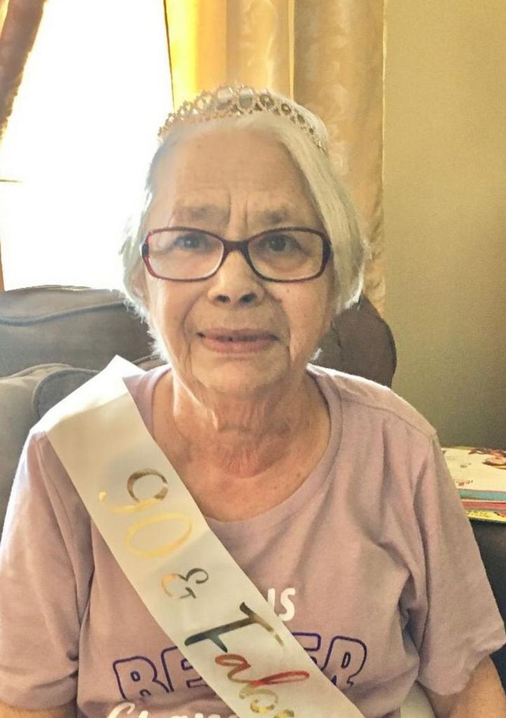 Julia Santiago Profile Photo