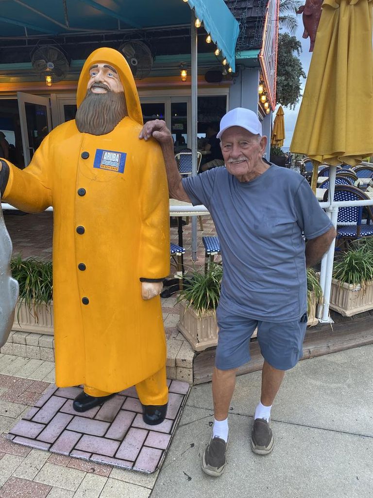 Dellos Vickers Profile Photo