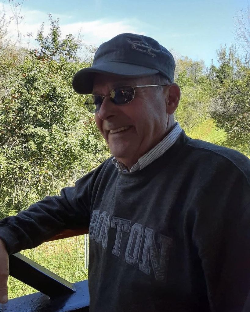 Robert A. Houseknecht Sr. Profile Photo