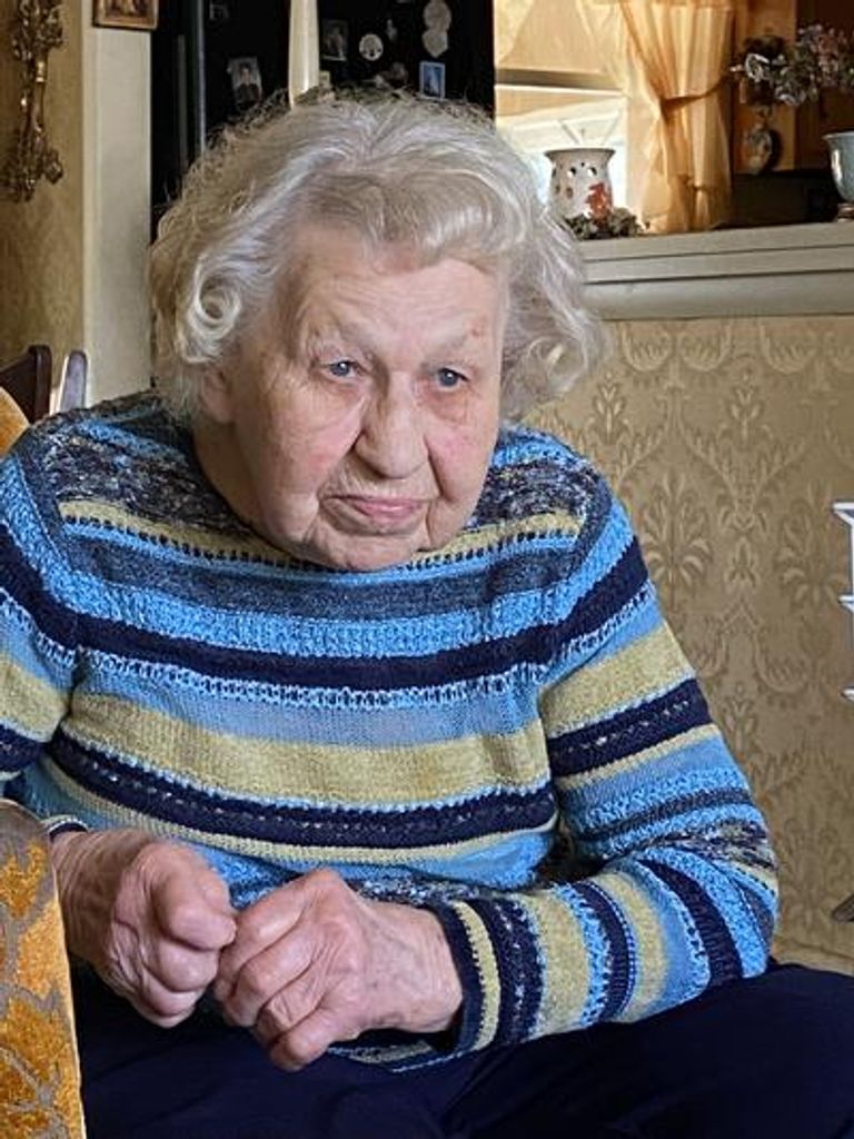 Isabelle E. Barbiers