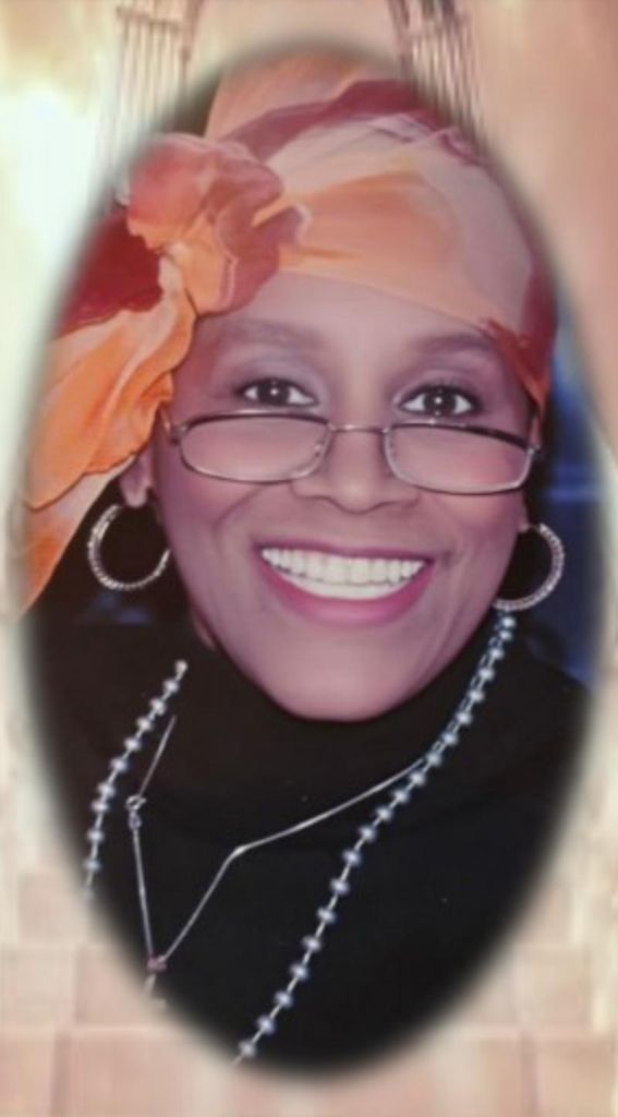 Charlotte Davis Profile Photo