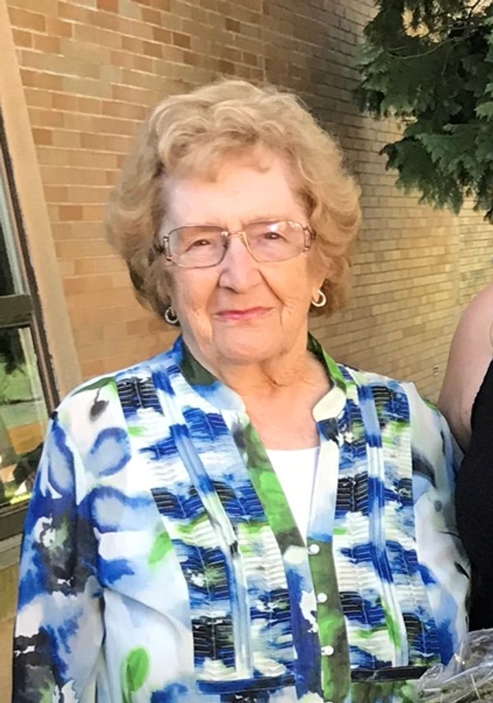 Beverly June Dillon Profile Photo