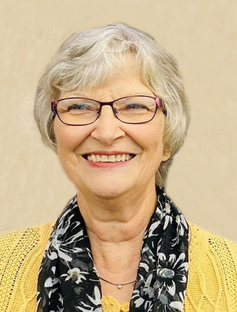 Loralee Hintz Profile Photo