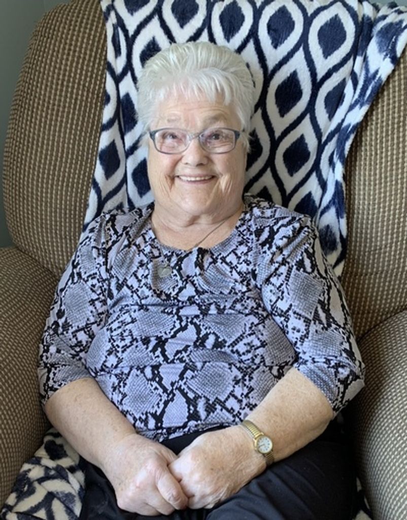 Elizabeth Harvey Profile Photo