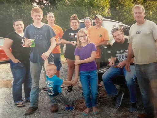 Dean Eversole photo gallery thumbnail 87 of 137