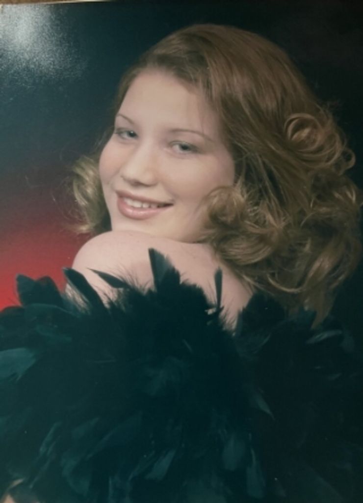 Amber Lynn Shove Profile Photo