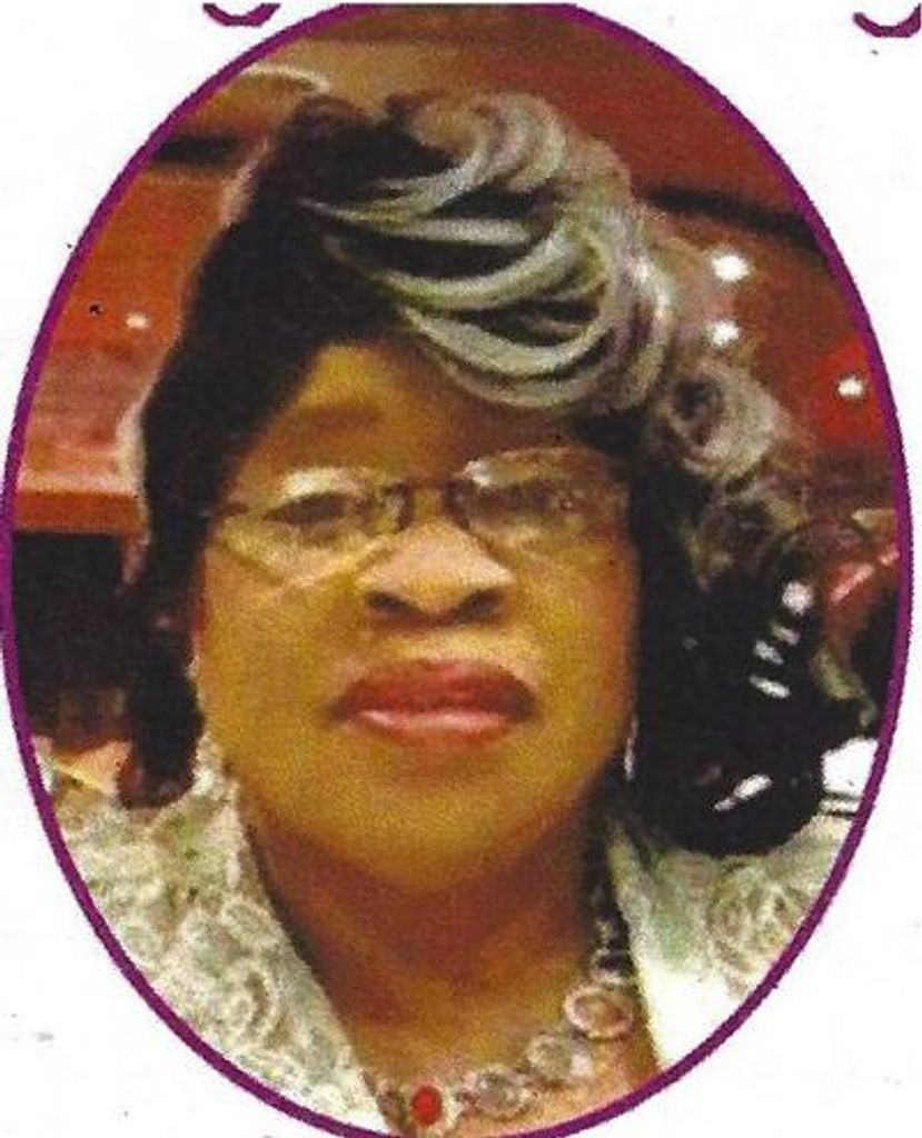 Carolyn Harris Profile Photo