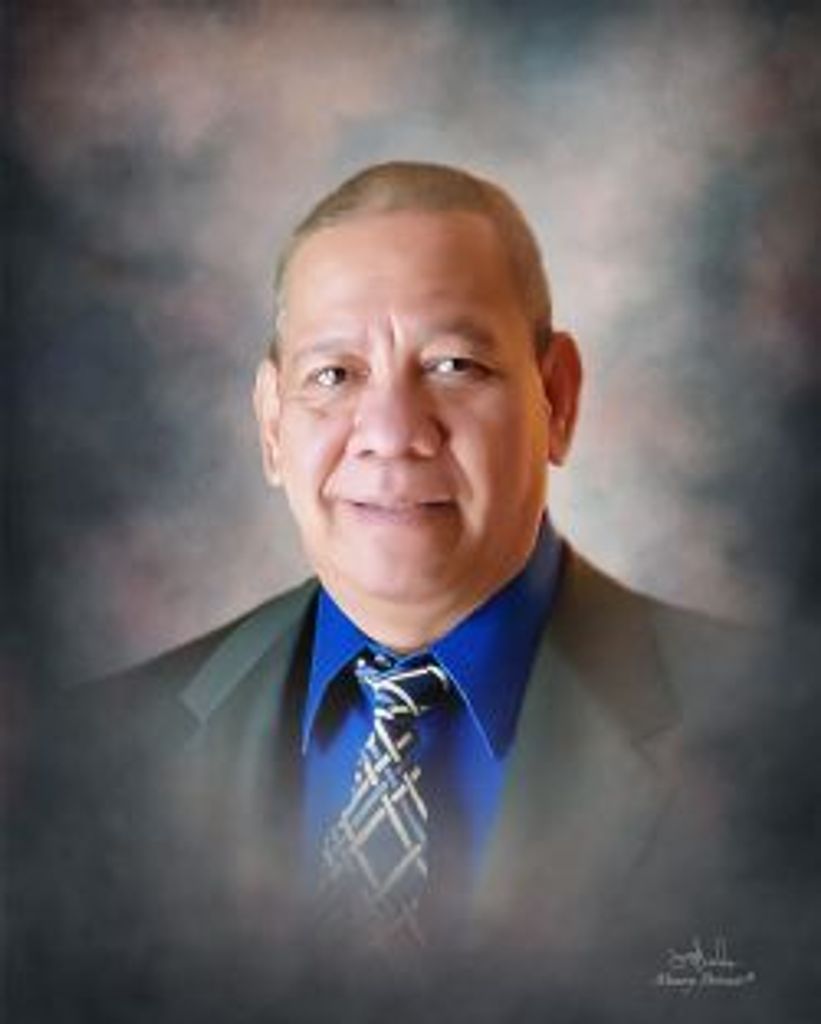Mario  Sarmiento Agunos