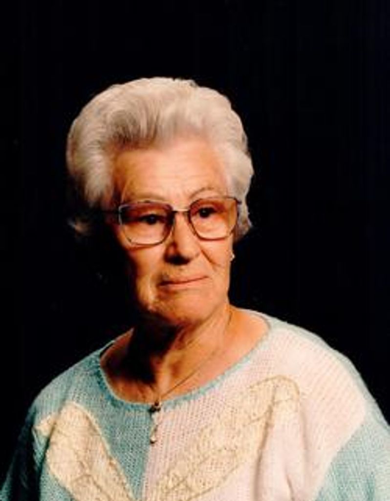 Valeta Mae Chamberlain Holloman