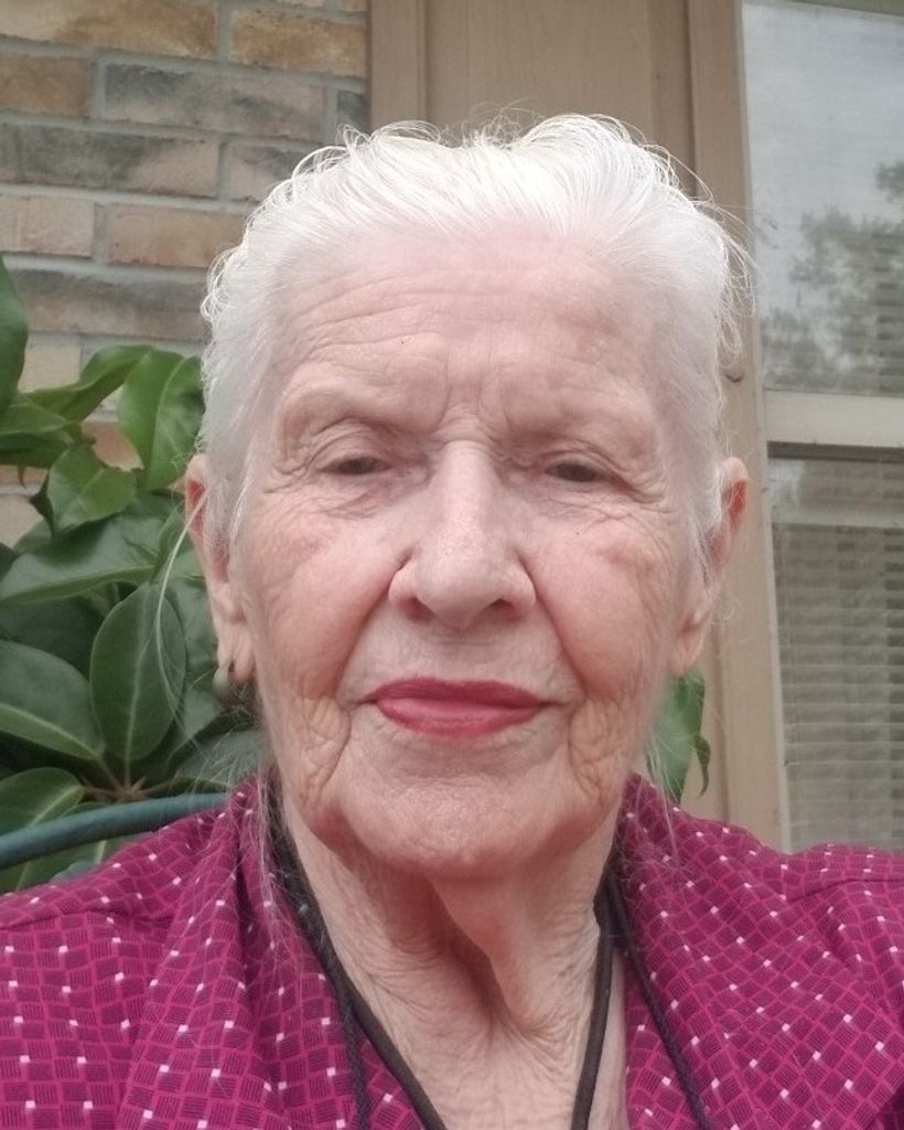 Charlotte Phillips Profile Photo