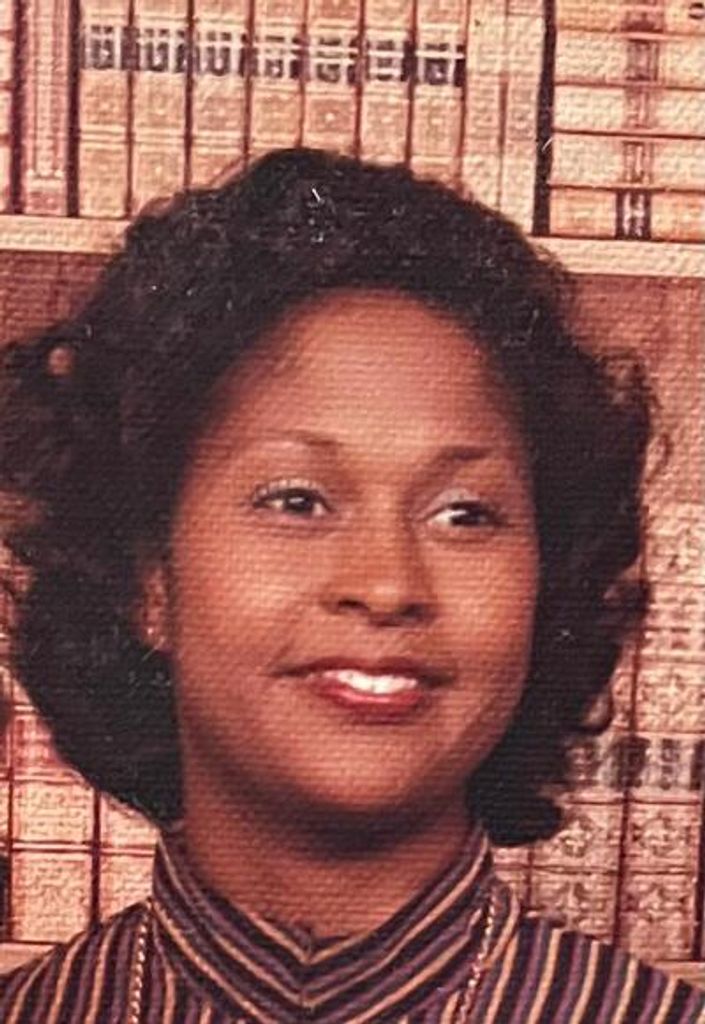 Lowanda Crichelle Broussard Profile Photo