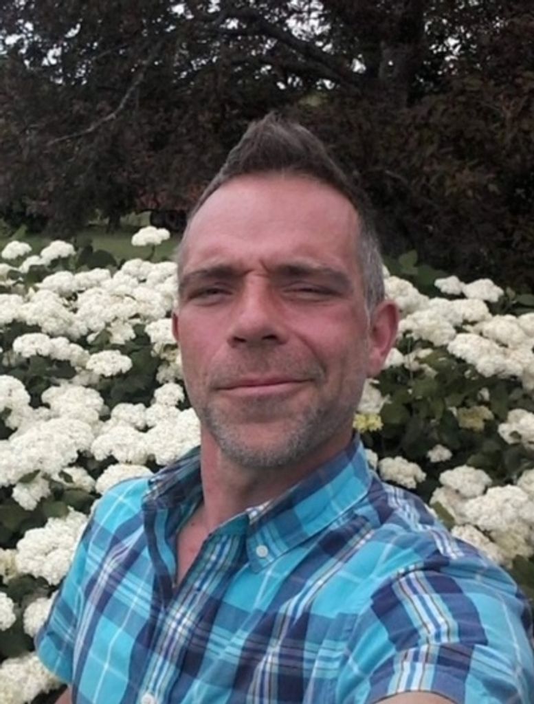 Ryan Jeffery Brady Profile Photo