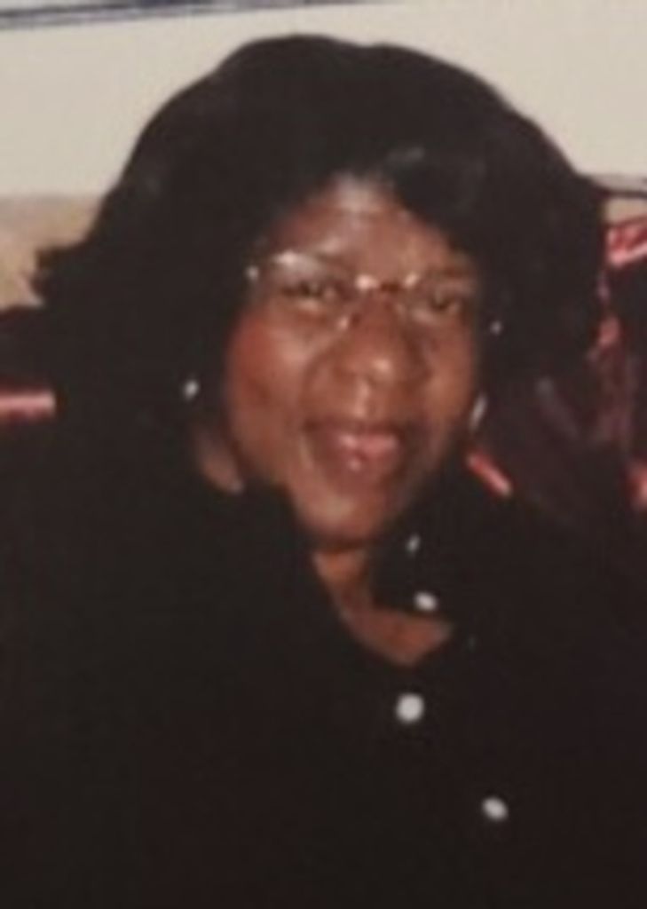 Essie Mae Lyons Profile Photo